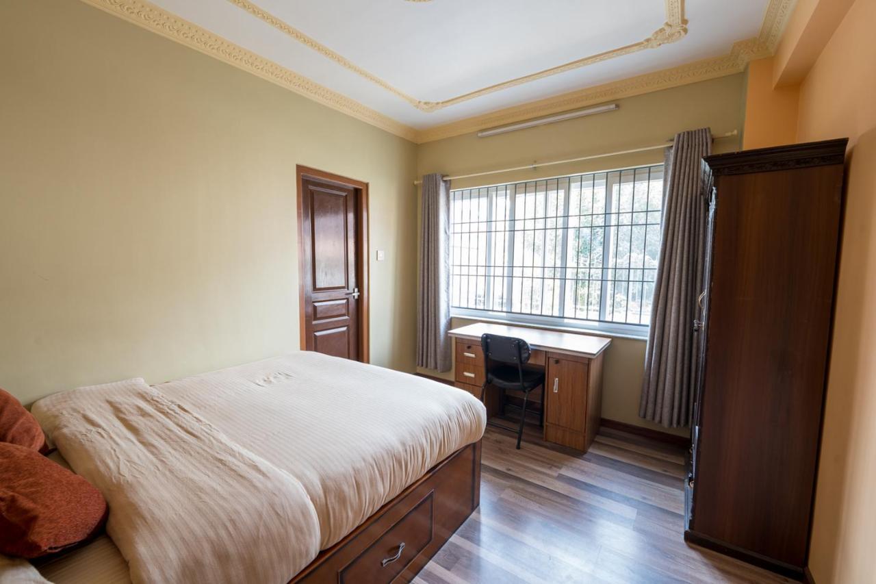 Shine Homestay Famille Francophone - Shine Home And Apartment Катманду Экстерьер фото