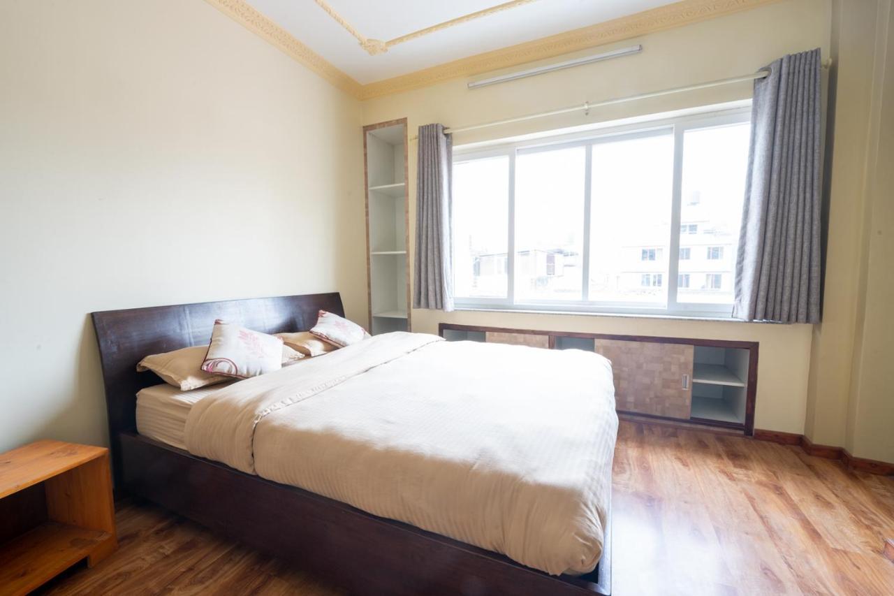 Shine Homestay Famille Francophone - Shine Home And Apartment Катманду Экстерьер фото