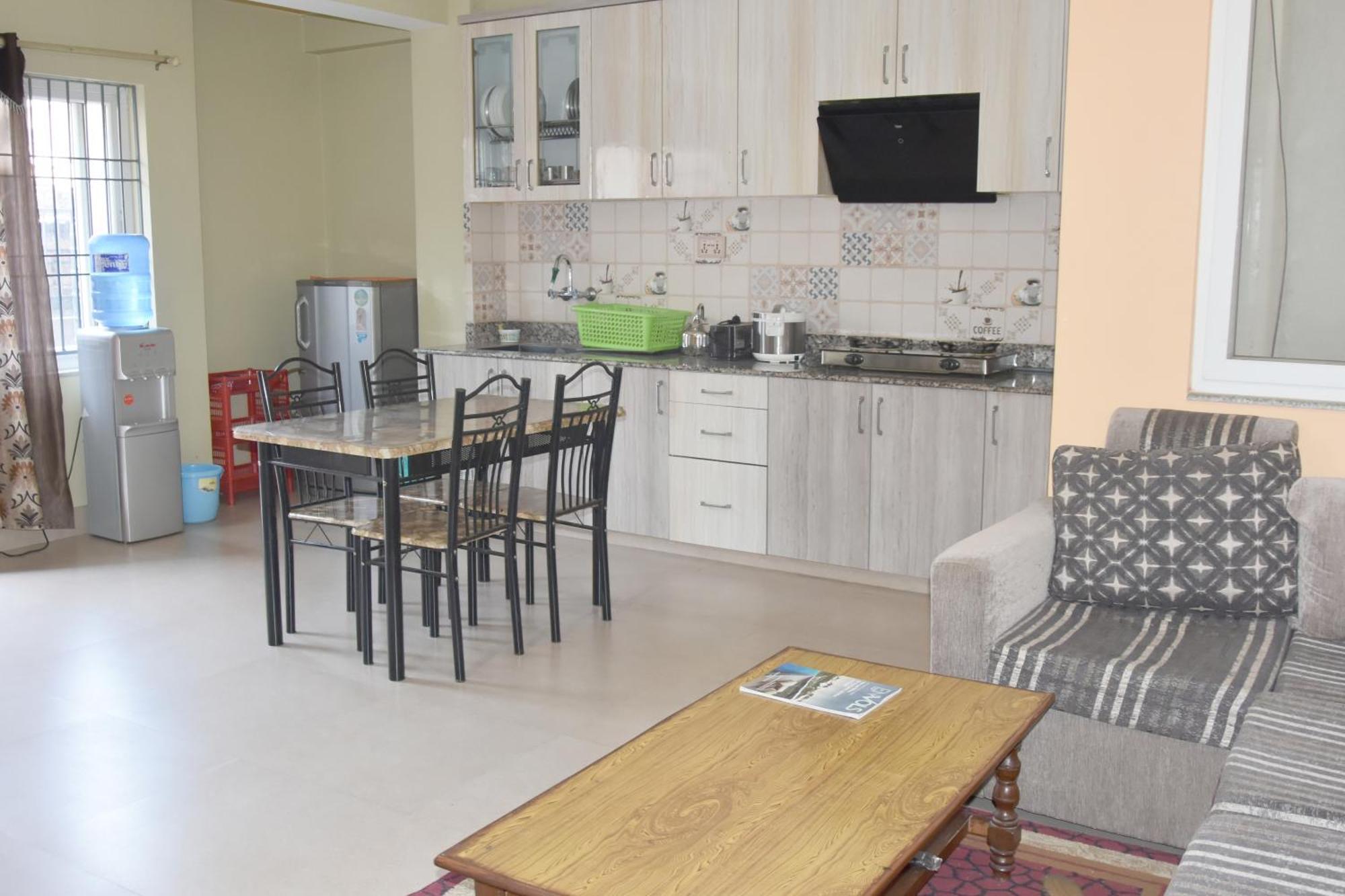 Shine Homestay Famille Francophone - Shine Home And Apartment Катманду Экстерьер фото